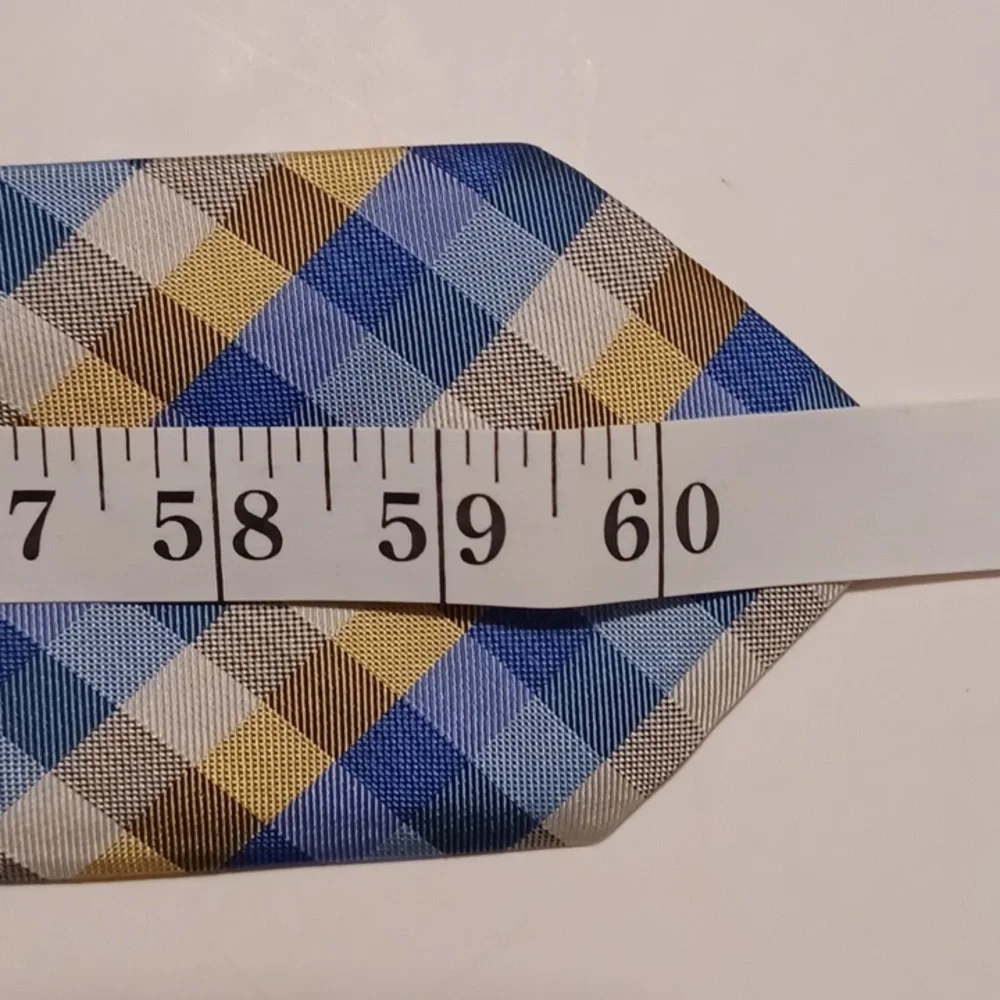 Lord & Taylor The Men's Shop Silk Tie - Picture 10 of 11